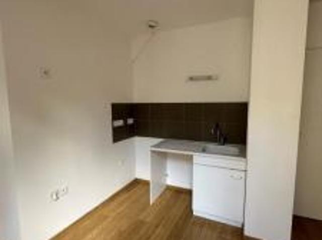 location appartement troyes 2 pièces 48 m2 aube 10000 563 € / mois