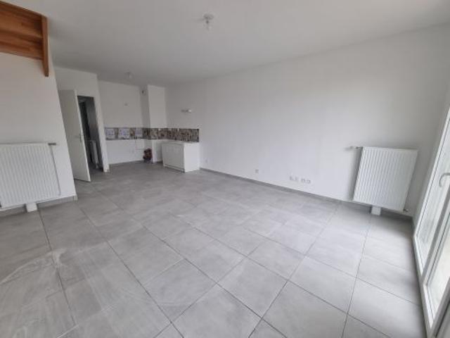 Location / Appartement Type 3 à AUBIGNY SUR NERE