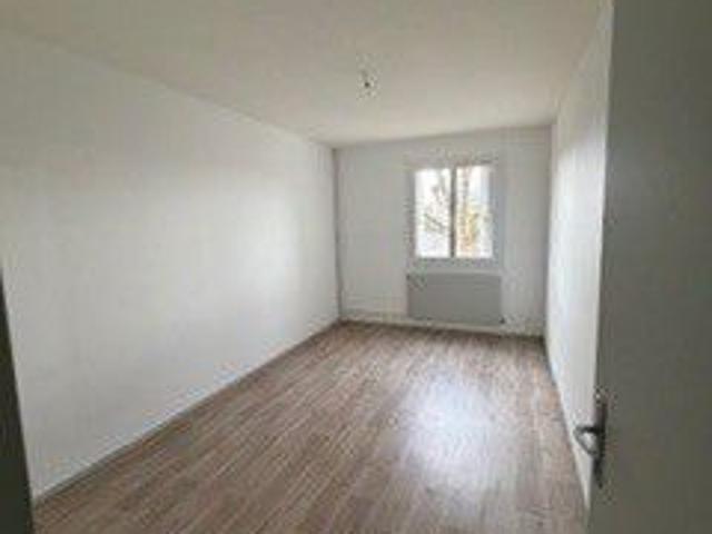 Location / Appartement Type 3 à MARSEILLES LES AUBIGNY