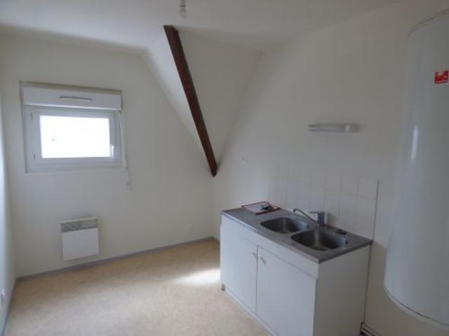 Location / Appartement Type 4 à AUBIGNY SUR NERE