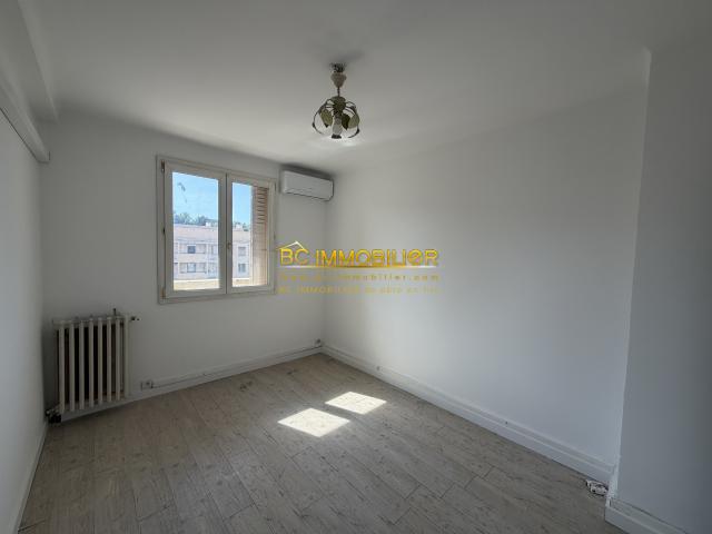 Location APPARTEMENT TYPE 4: PARC FLEURI | BC Immobilier