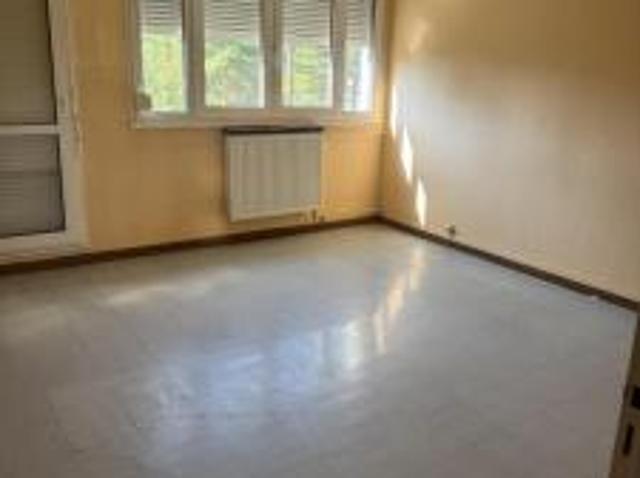location appartement valence 3 pièces 65 m2 drome 26000 613 € / mois