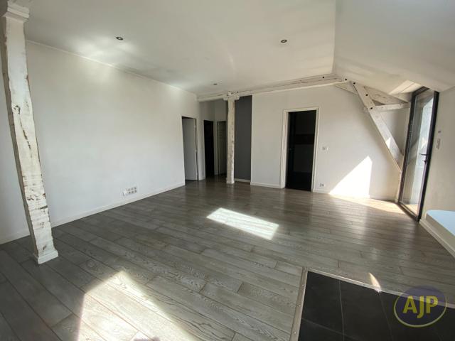 Location appartement Vallet: 900 € AJP Immobilier Clisson