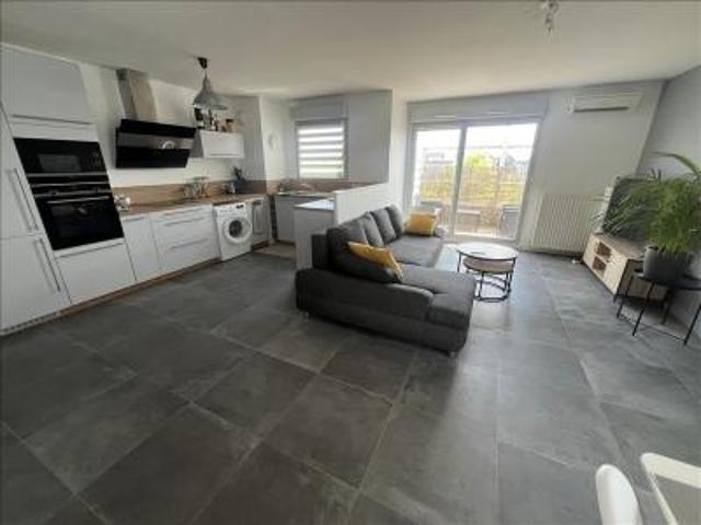 location appartement vaulx en velin 3 pièces 70 m2 rhone 69120 950 € / mois