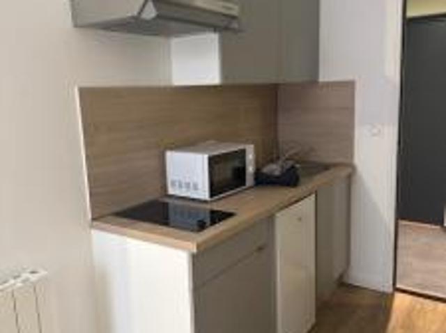 location appartement venissieux 1 pièce 21 m2 rhone 69200 665 € / mois
