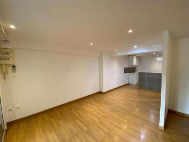 location appartement vergeze 1 pièce 37 m2 gard 30310 556 € / mois