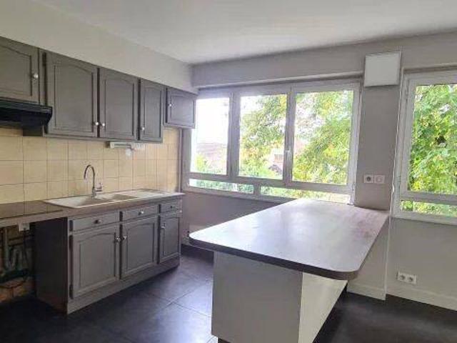 Location Appartement Verrières le Buisson 1 284 €/mois