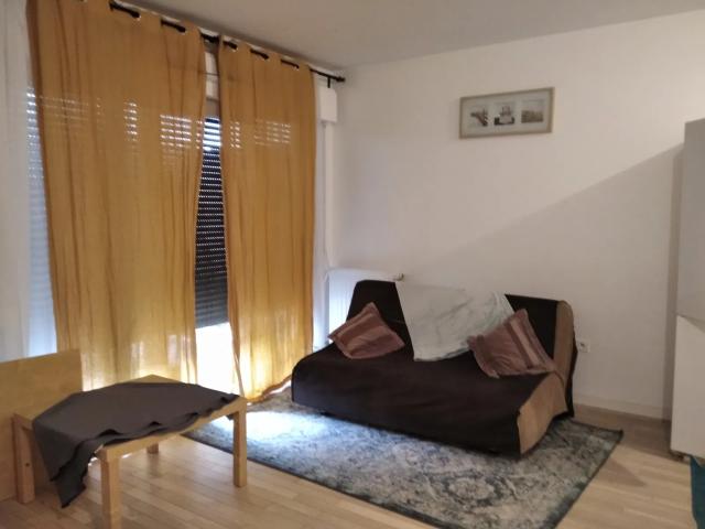 Location Appartement Villa de la Convention, Romainville
