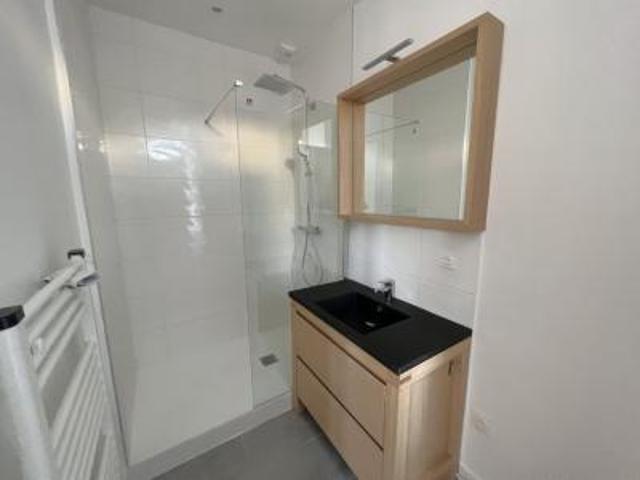 location appartement villeurbanne 1 pièce 45 m2 rhone 69100 846 € / mois