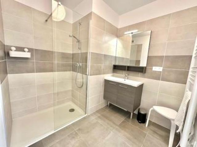 location appartement villeurbanne 2 pièces 43 m2 rhone 69100 965 € / mois