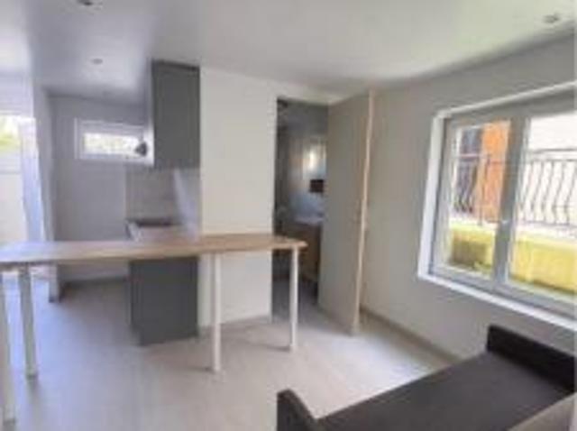 location appartement vitry sur seine 2 pièces 28 m2 val de marne 94400 1200 € / mois