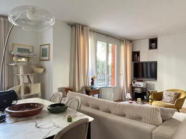 Location Appartement Voie Pompier, Paris