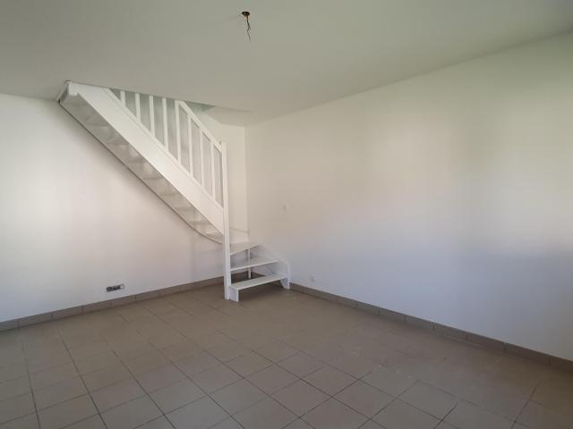 Location appartement à Maing