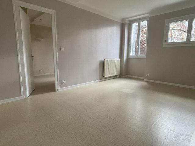 Location appartement à ORTHEZ 64300