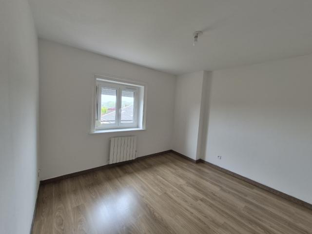 Location appartement à Annay