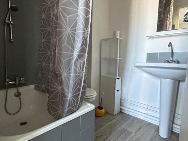 Location appartement à BILLERE 64140