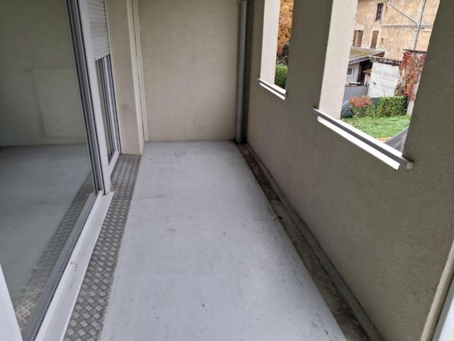 Location Appartement à CHARAVINES