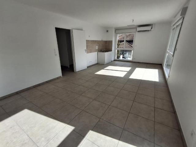 Location Appartement à CHARAVINES