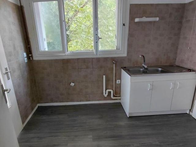 Location Appartement à DOMENE
