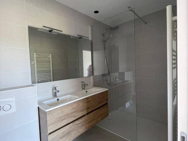 location appartement à échenevex 01170 2 400 €