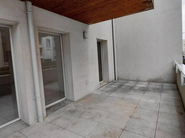 Location Appartement à FONTAINE