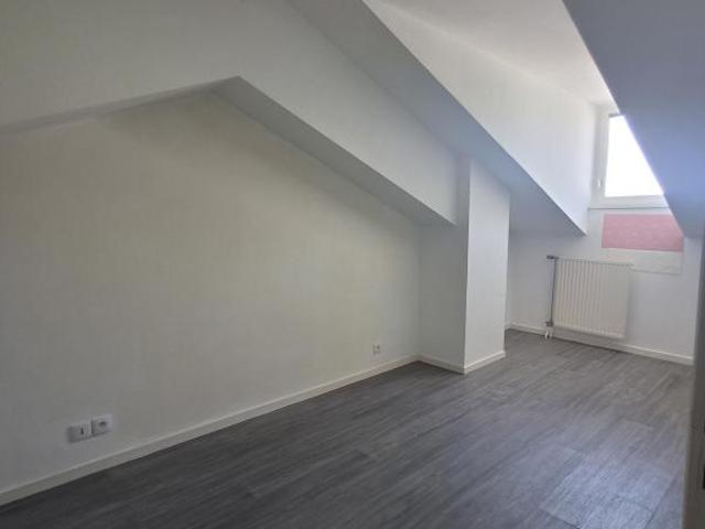 Location Appartement à FONTAINE