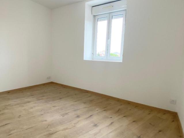 Location appartement à GELOS 64110