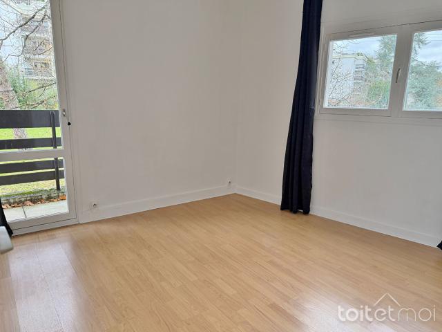 LOCATION APPARTEMENT A GIF SUR YVETTE 2 PIECES