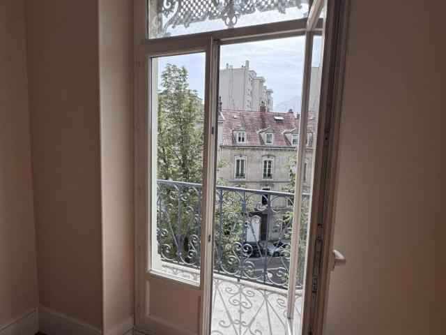 Location Appartement à GRENOBLE