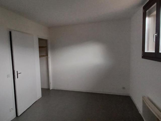 Location Appartement à L ALBENC