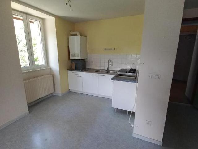 Location Appartement à LA SALETTE FALLAVAUX