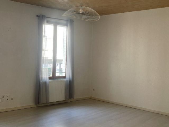 Location appartement à LANNEMEZAN 65300
