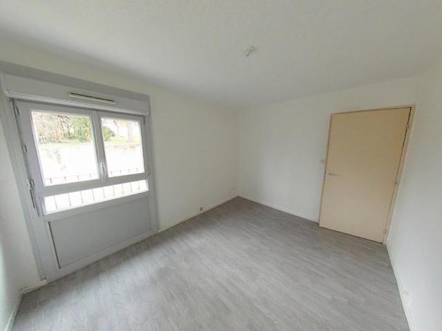 Location Appartement à LE PEAGE DE ROUSSILLON