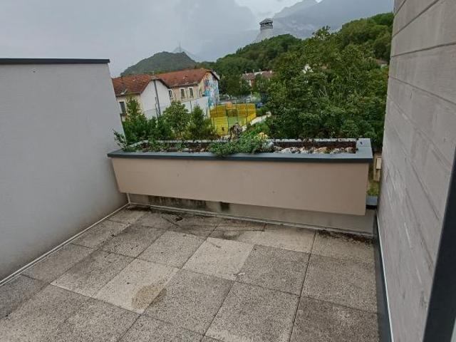 Location Appartement à LE PONT DE CLAIX