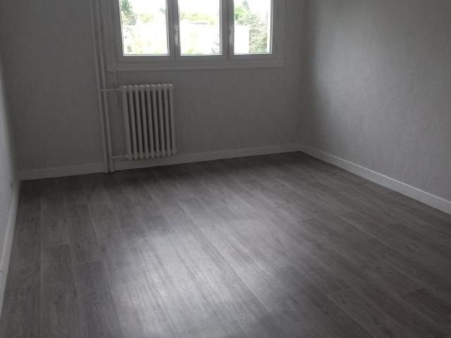 Location Appartement à LE PONT DE BEAUVOISIN