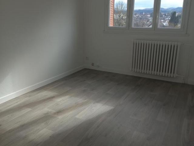 Location Appartement à LES ABRETS EN DAUPHINE