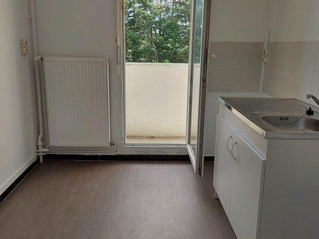Location Appartement à LES ROCHES DE CONDRIEU