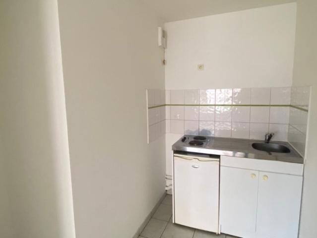 Location appartement à LONS 64140