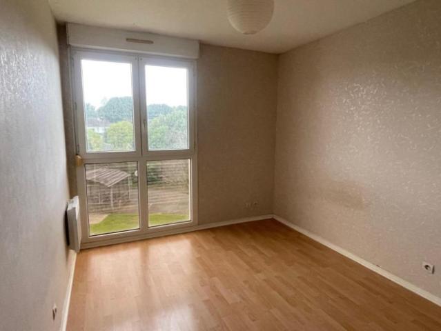 Location appartement à LONS 64140