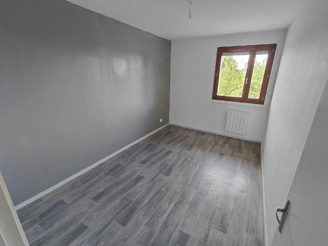 Location Appartement à PAJAY