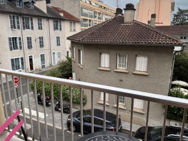 Location appartement à PAU 64000
