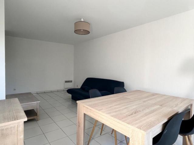 Location appartement à PAU 64000