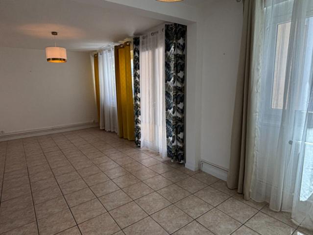 Location appartement à PAU 64000