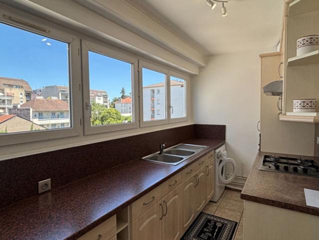 Location appartement à PAU 64000