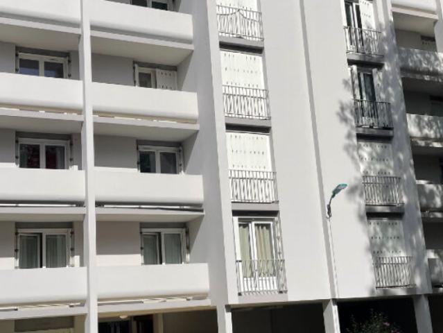 Location appartement à PAU 64000