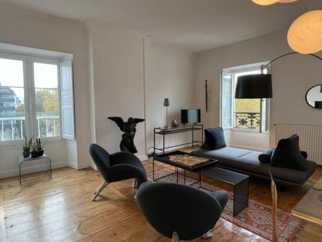 Location appartement à PAU 64000