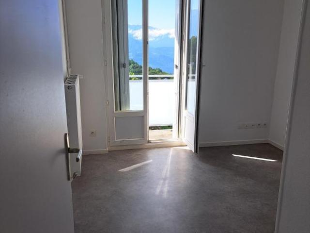 Location Appartement à PLATEAU DES PETITES ROCHES