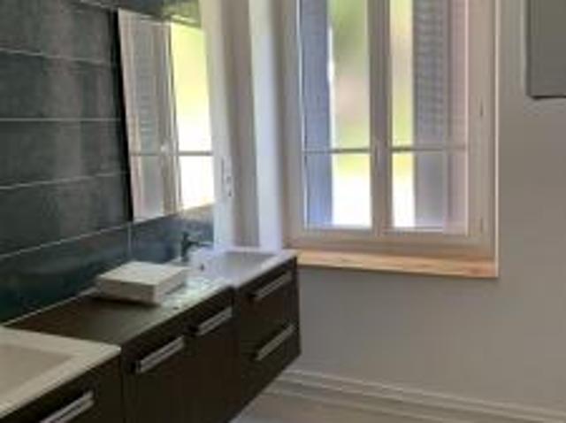 location appartement a proximité de la gare 4 pièces 87 m2 puy de dome 63300 550 €
