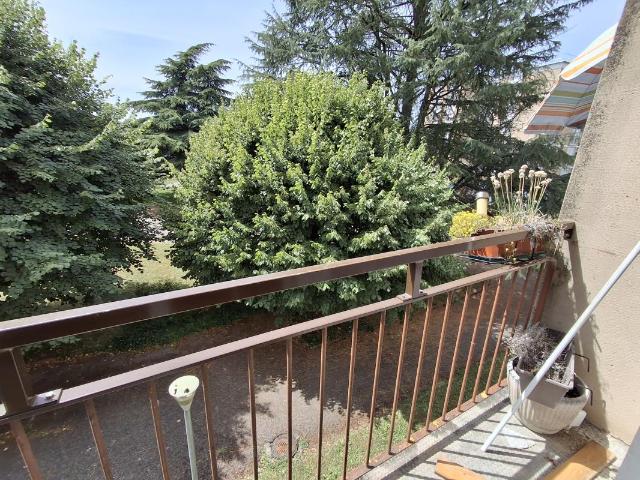 Location Appartement à RIVES