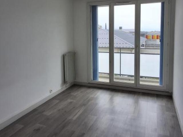 Location Appartement à RIVES